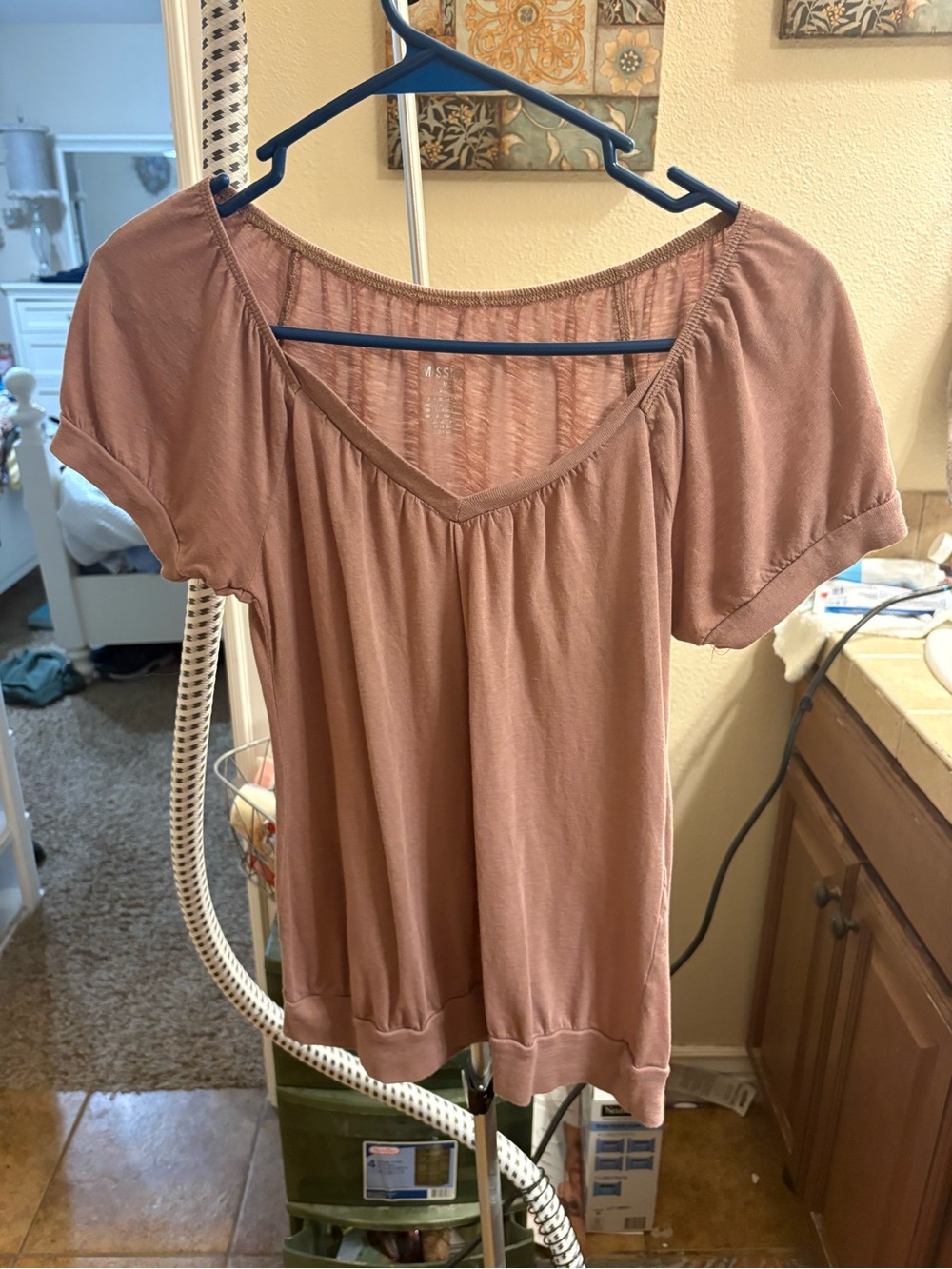 Mossimo Supply Co. Short Sleeve V-Neck Top in Dusty Mauve